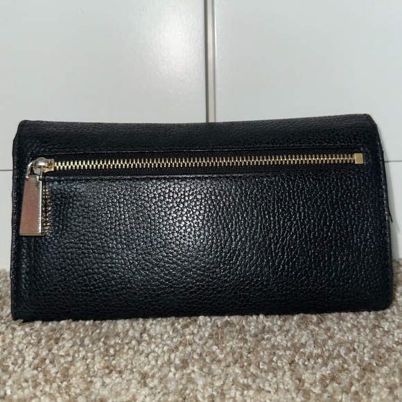 Michael Kors Large Leather Trifold Wallet - Picture 2 of 6